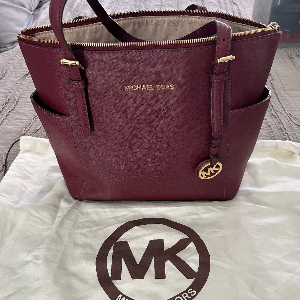 Michael Kors bucket bag
